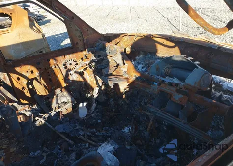 2003 Ford E-350 Super Duty Xl/Xlt z USA, uszkodzony, nr VIN 1FBSS31L73HB82576